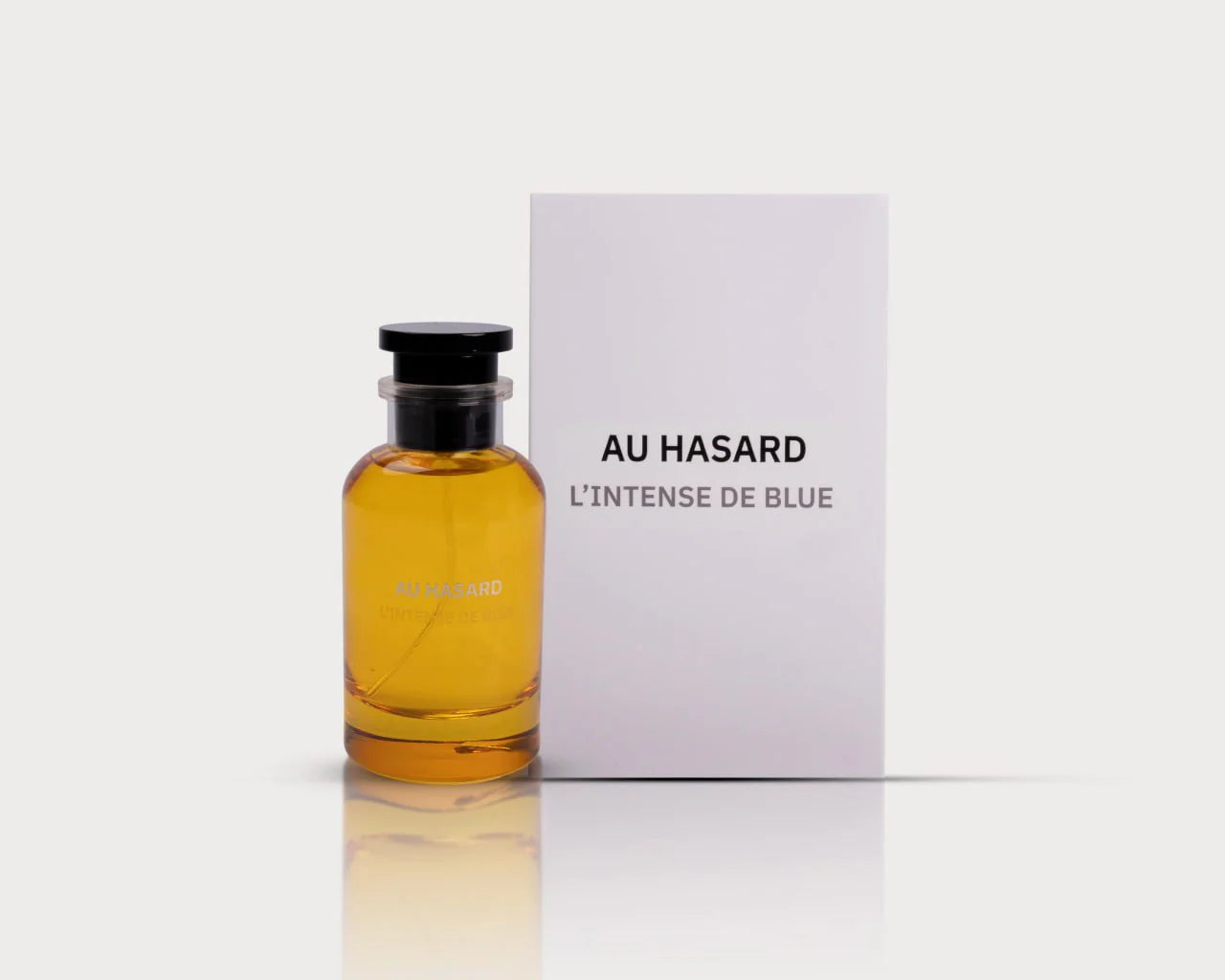 Au Hasard Perfume